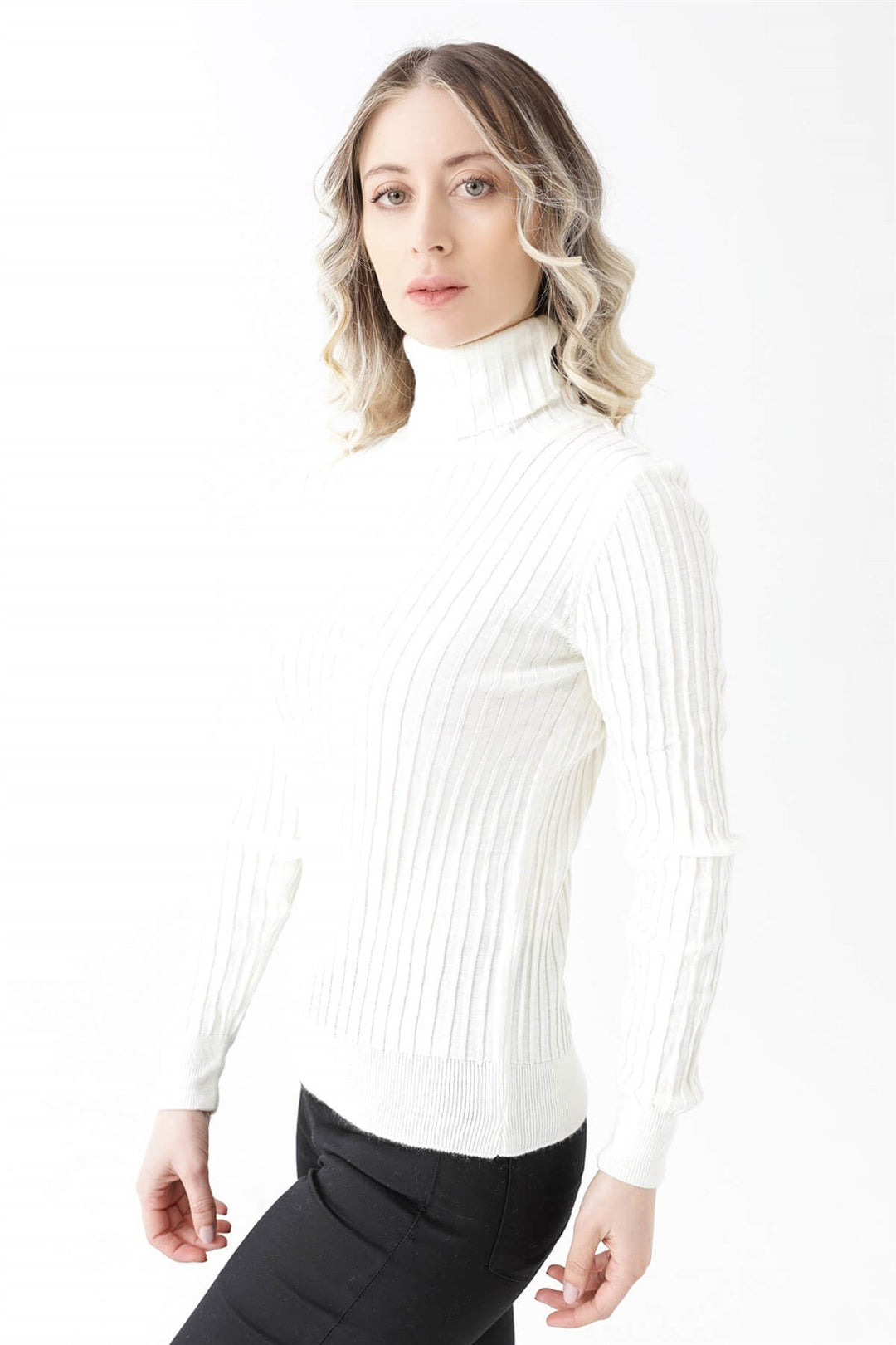 MPL Woman's Cable Knit Fisherman Sweater 4851 - Adelanto