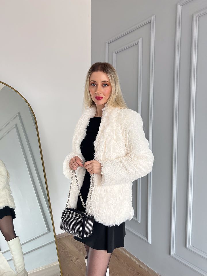 MPL Woman Short Faux Fur 9088 - Châtelet