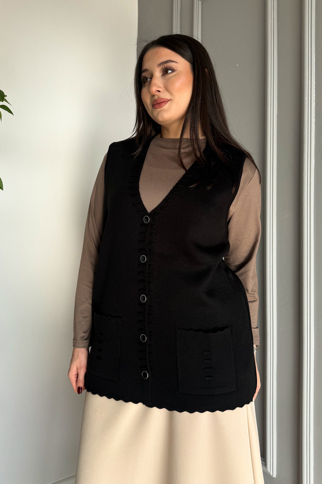 MPL Woman Acrylic Knit Fabric Vest - The Woodlands
