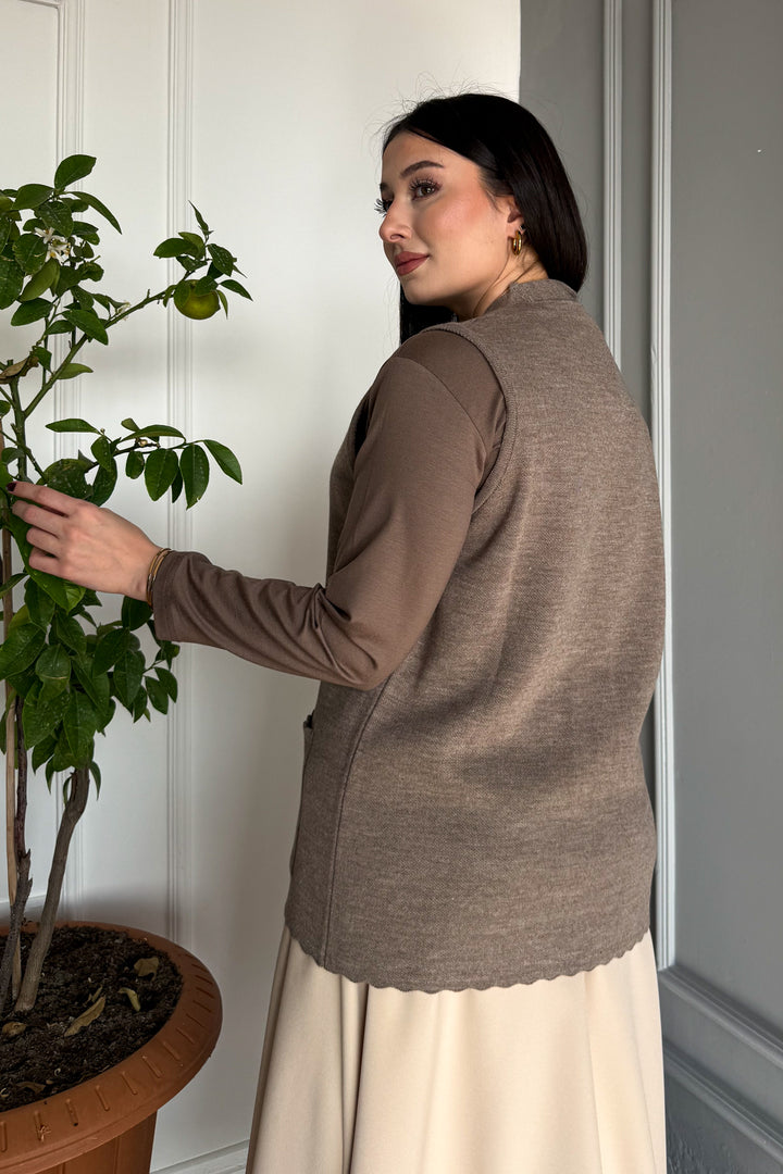 MPL Women's Acrylic Knit Vest - Sunderland
