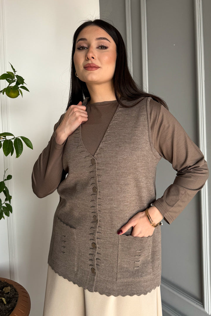 MPL Women's Acrylic Knit Vest - Sunderland