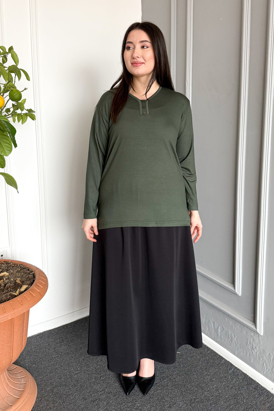 MPL Woman 3 Button Blouse - Elizabeth