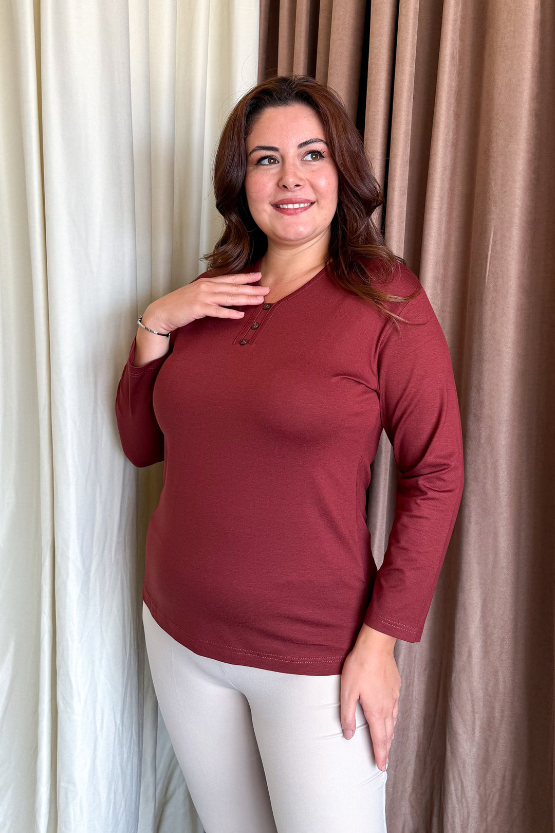 MPL Woman 3 Button Blouse - Cholula de Rivadabia