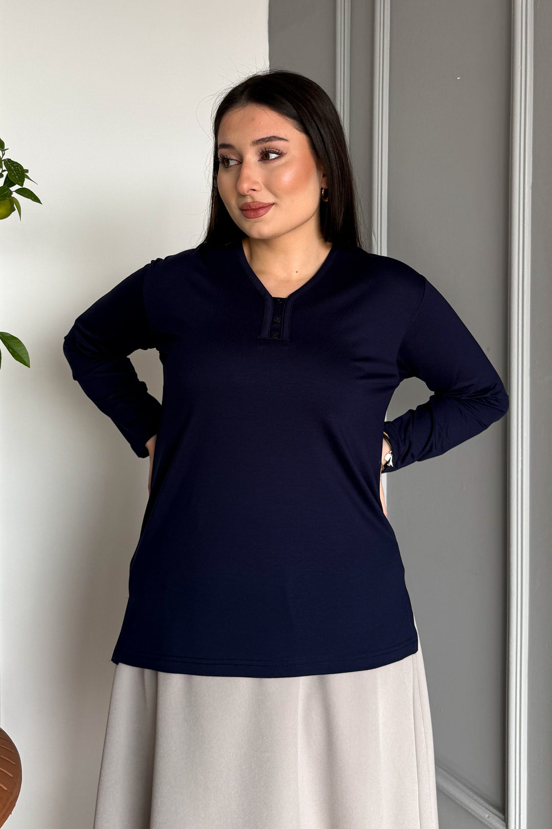 MPL Women's 3 Button Blouse - Cerignola