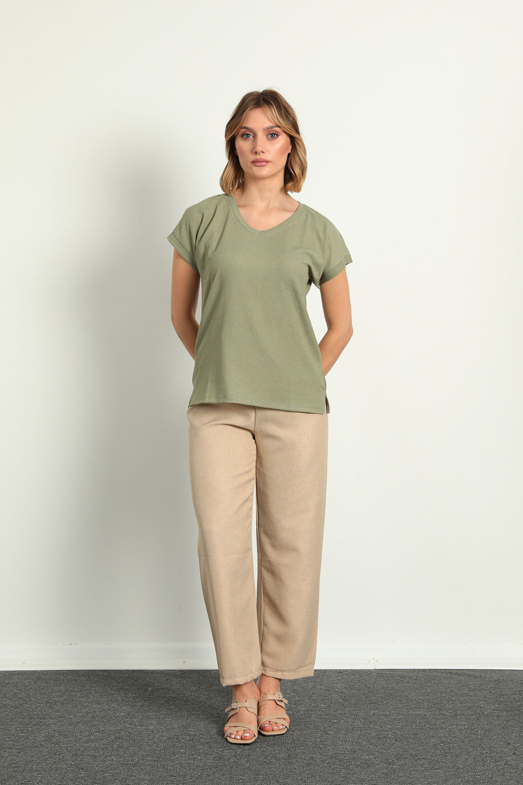 MPL Woman Raşel V Neck T-shirt 5039 - Novovolynsk