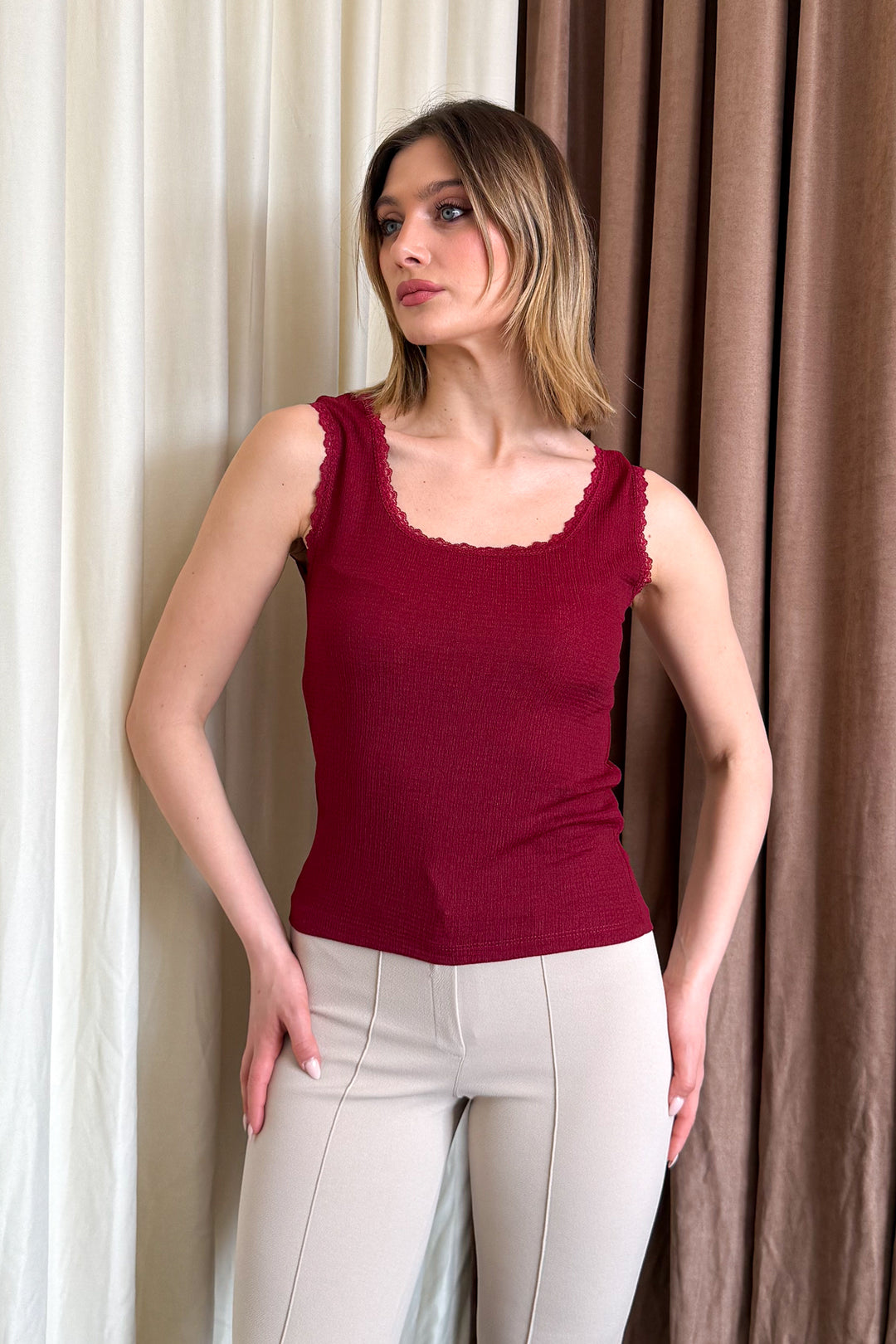 MPL Woman Rachel Nail Lace Tank Top 4979 - Guilderland