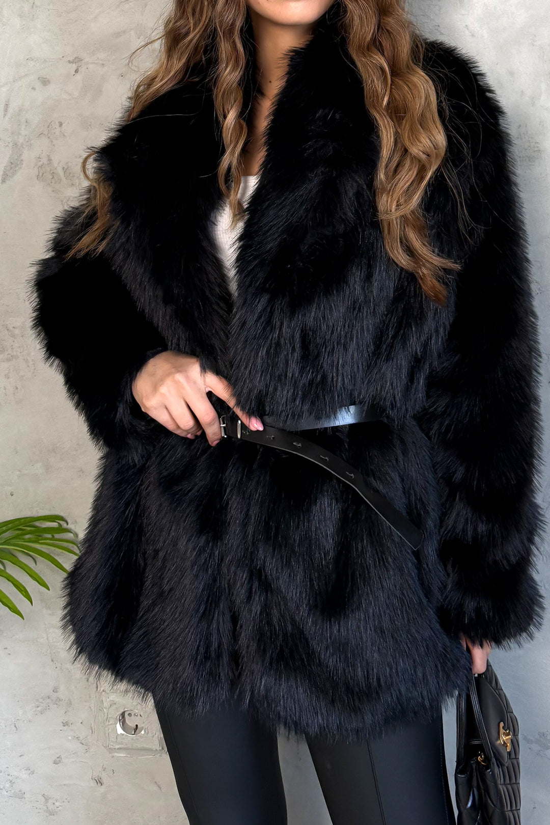 MPL Woman Fur Coat 9156 - Vila Verde