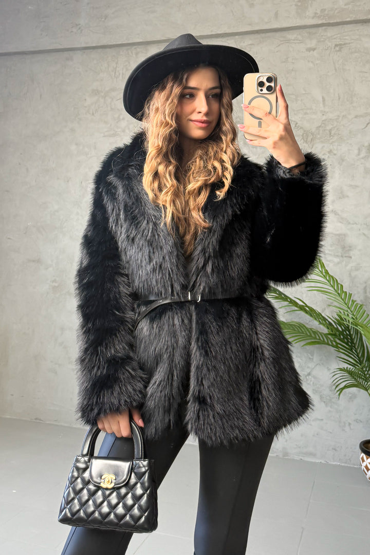 MPL Woman Fur Coat 9156 - Vila Verde