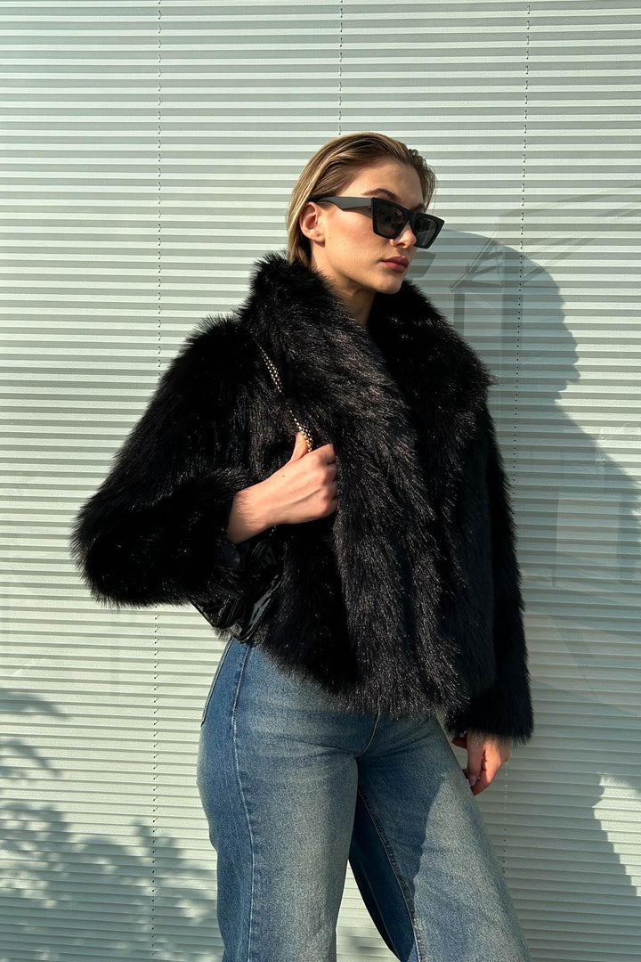 MPL Women's Short Fur Coat 5186 - Tezoyuca