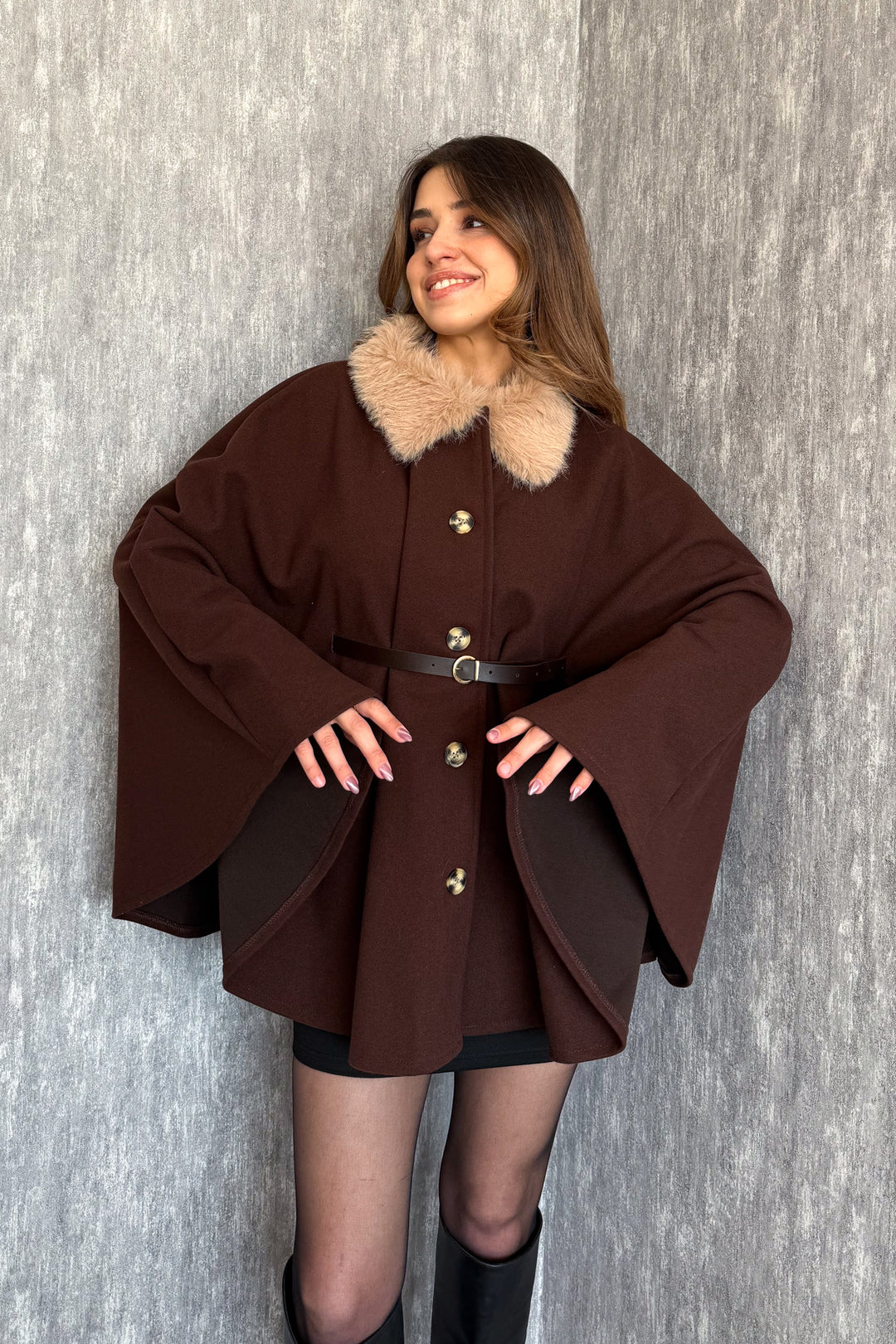 MPL Women's Fur Collar Poncho 9165 - Ermezinde