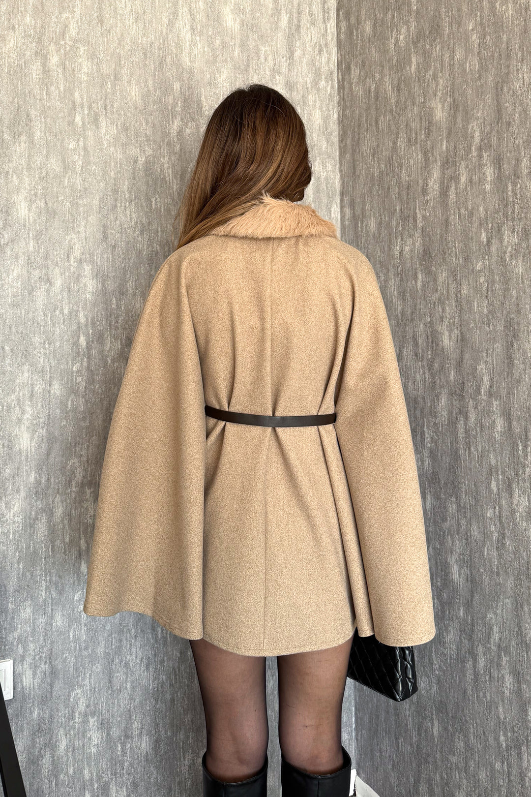 MPL Women's Fur Collar Poncho 9165 - Braine-l’Alleud