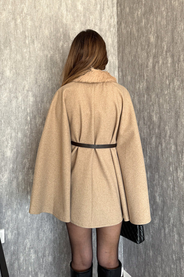 MPL Women's Fur Collar Poncho 9165 - Braine-l’Alleud