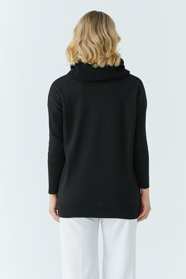 MPL Woman's Loose Fit Sweater with Scoop Neck 5440 - Dovzhansk