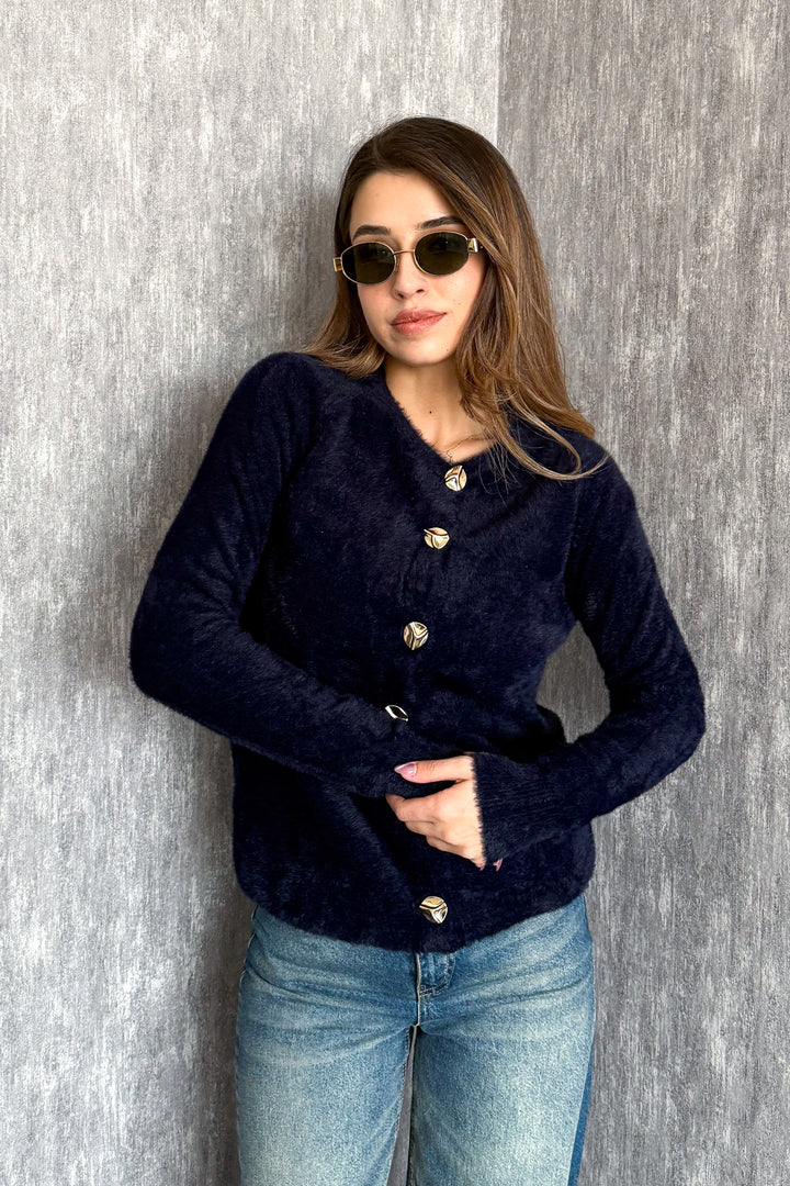 MPL Woman Beard Metal Button Cardigan 5564 - Huntsville