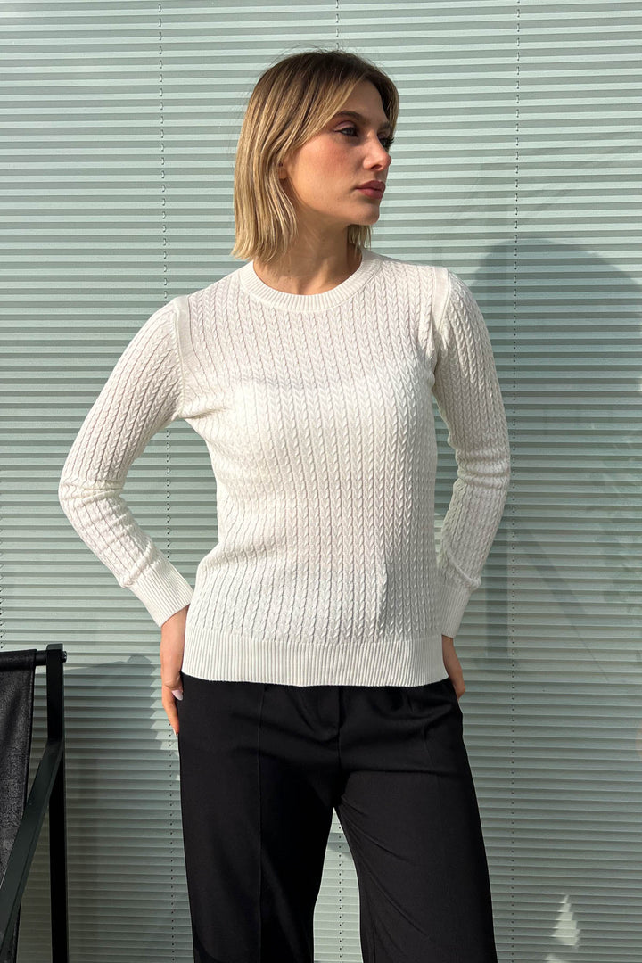 MPL Woman Hair Braided Sweater 5608 - León de los Aldama