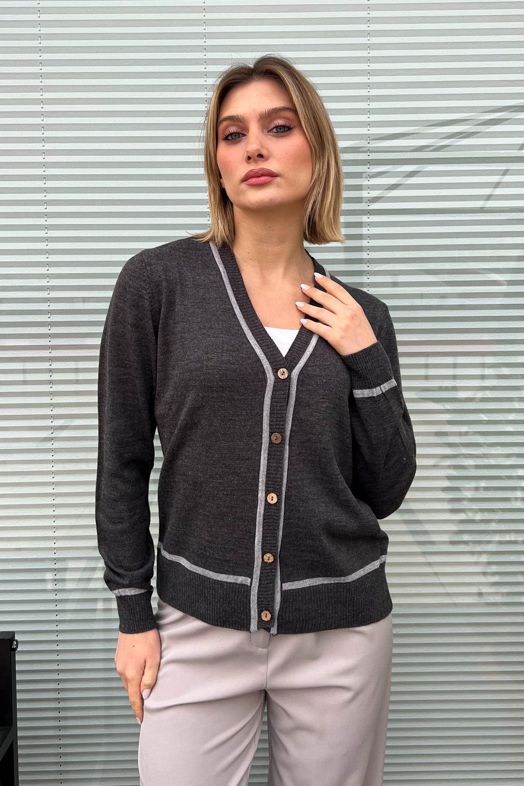 MPL Woman Cardigan with Wooden Buttons 5601 - Carpi