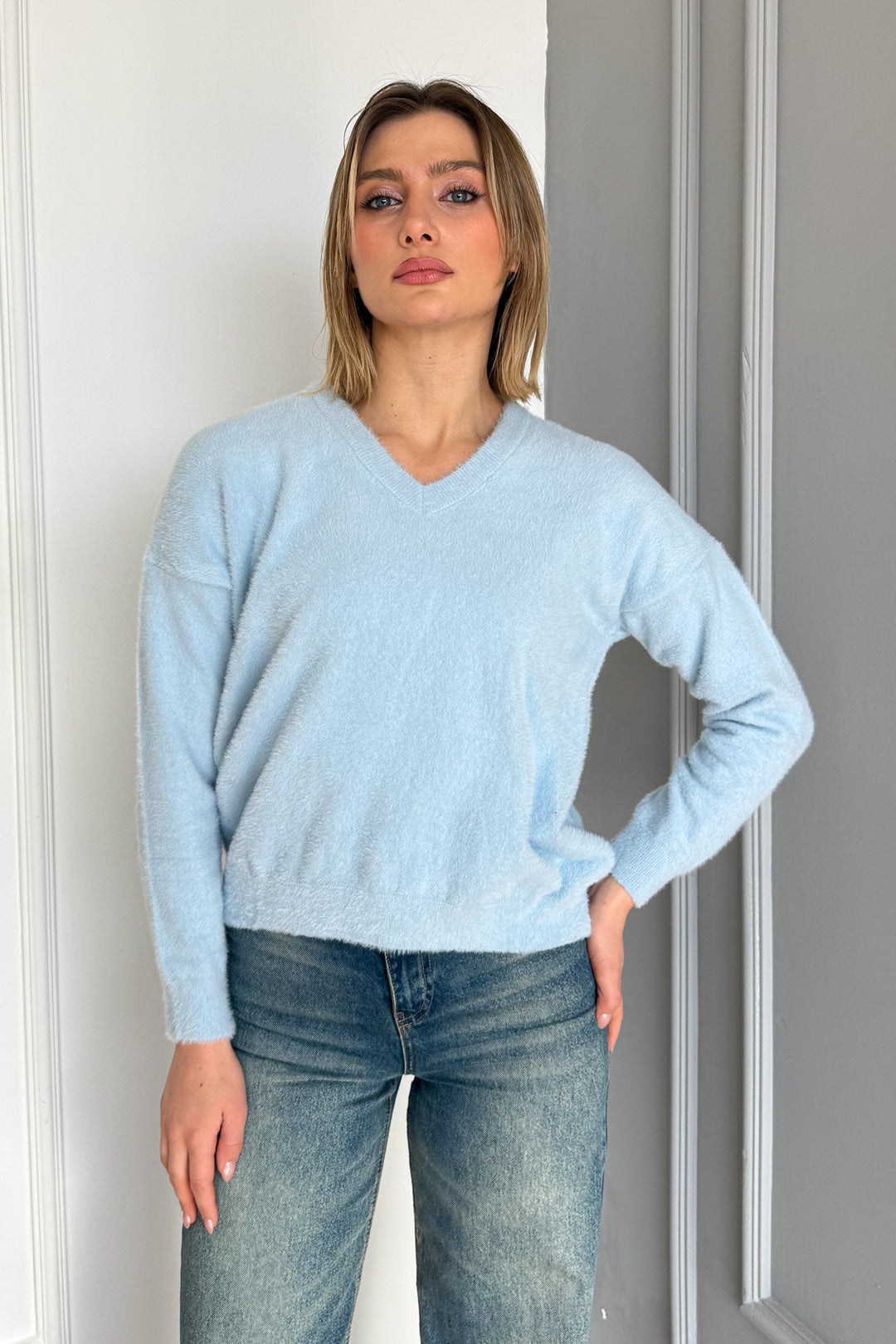 MPL Woman Bearded V-Neck Sweater 5634 - Hornchurch