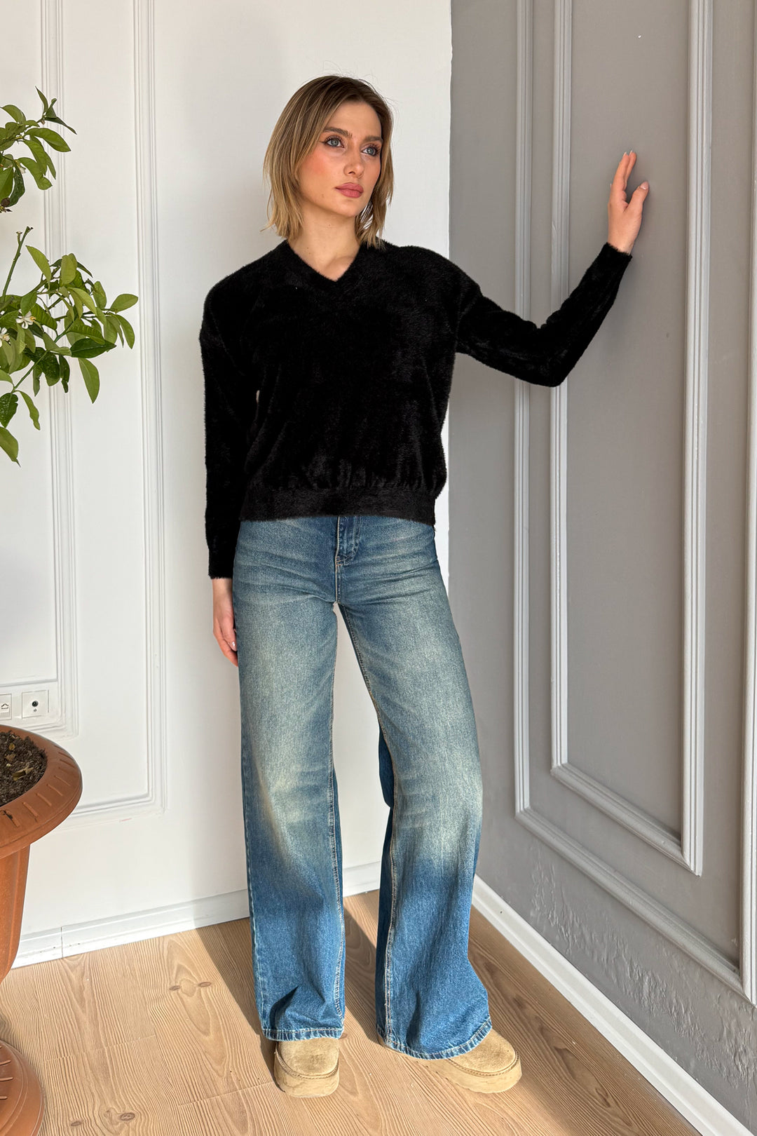 MPL Woman Bearded V Neck Sweater 5634 - Rexburg