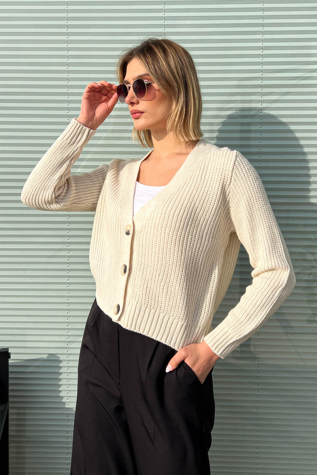 MPL Women's Buttoned Cardigan 5022 - Moers