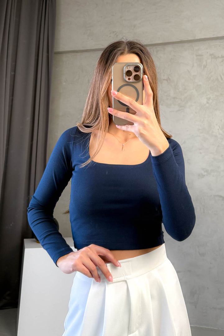 MPL Woman Square Neck Long Sleeve Blouse 21650 - La Paz