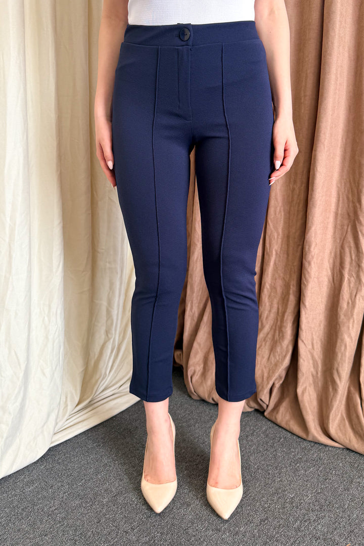 MPL Woman Crepe Carrot Leg Pants 3857 - Lingen