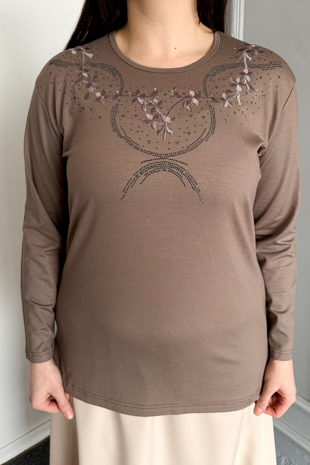 MPL Woman's Blouse with Stone Embroidery 04 - Neuwied