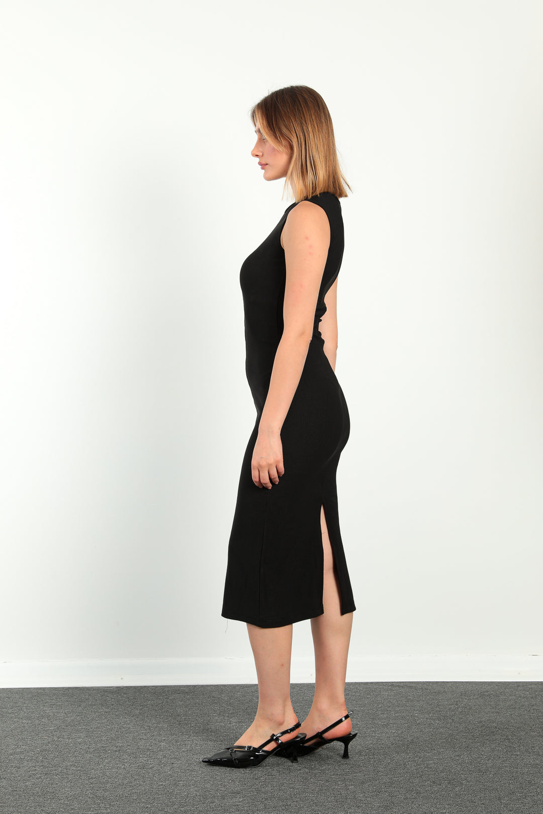 MPL Woman Garnished Bodice Dress 1890 - East Brunswick