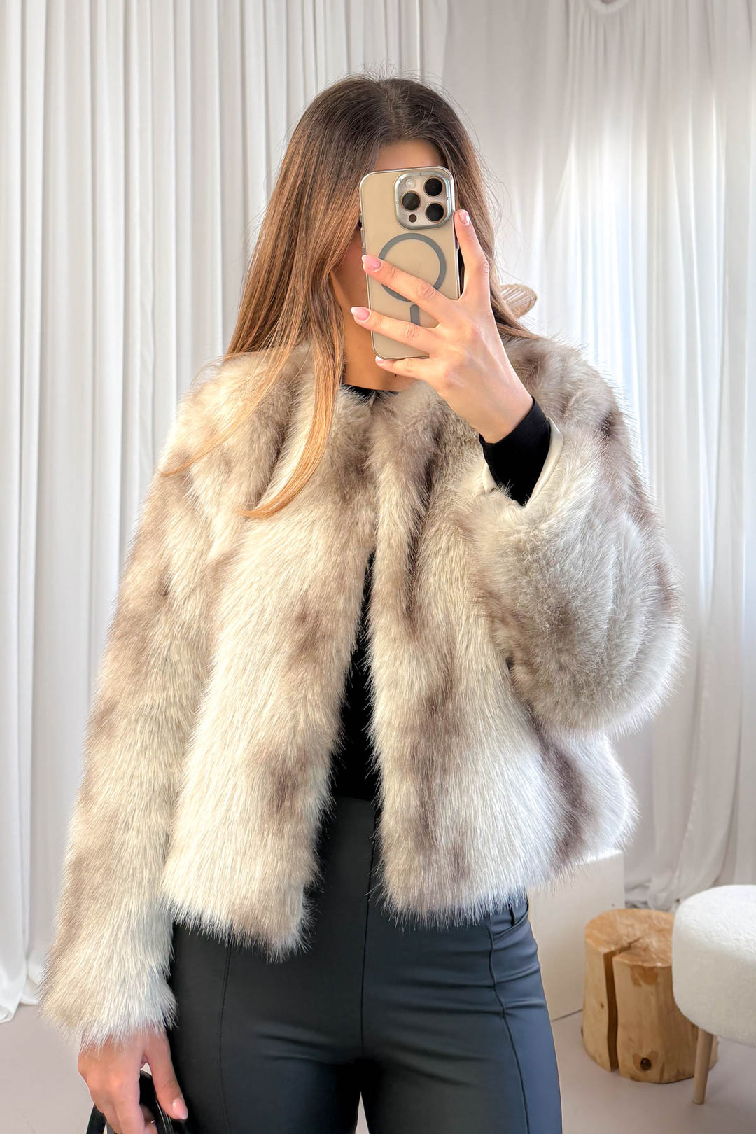 MPL Woman Short Fur 5225 - Tlalixcoyan