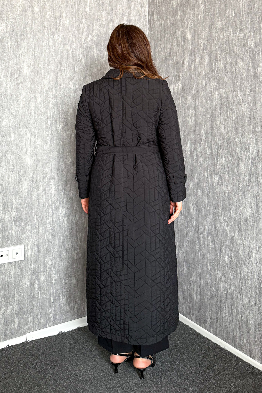 MPL Woman Quilted Long Coat - Yasynuvata