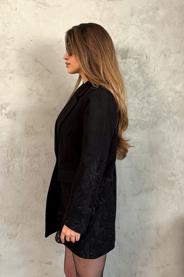 MPL Woman Embroidered Coat - Braine-l’Alleud