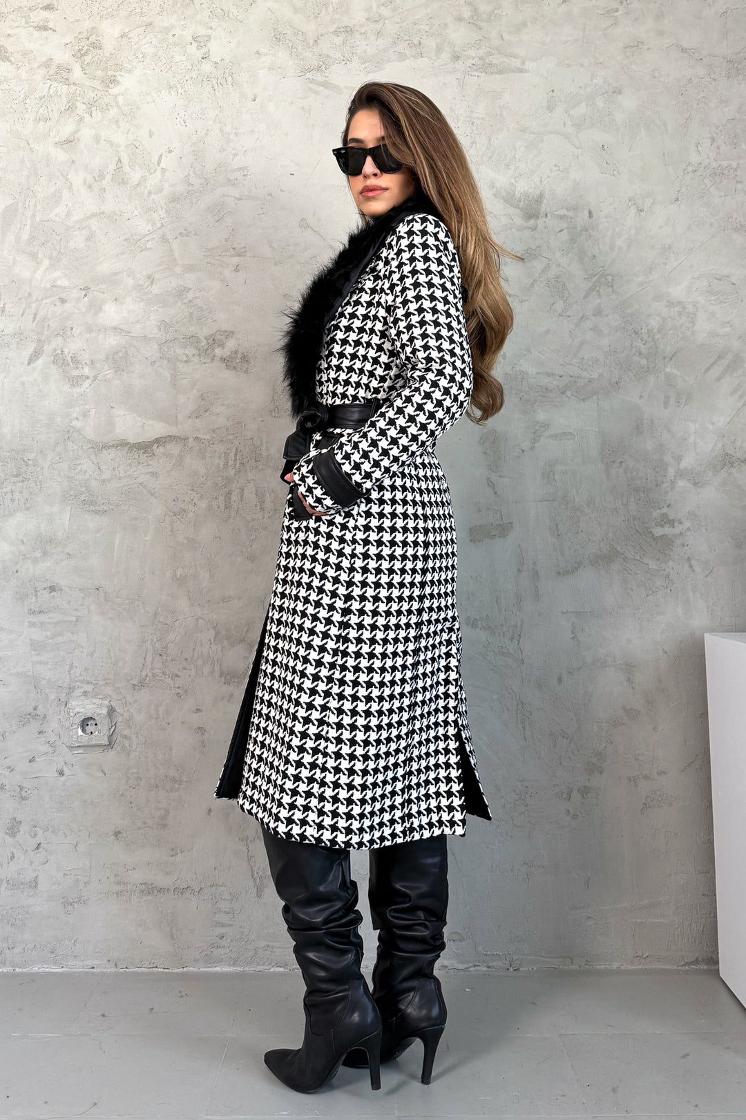 MPL Women's Fur Collar Herringbone Long Coat - Salon-de-Provence