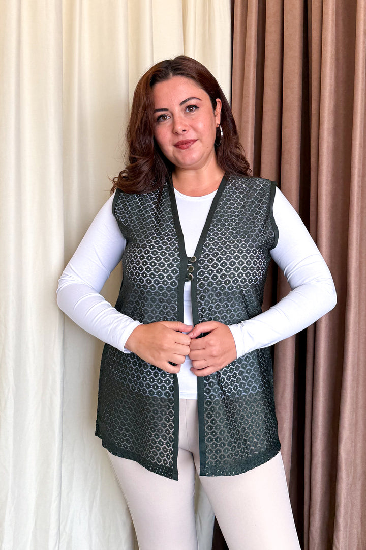 MPL Woman Lace Short Vest 260 - Sutton in Ashfield