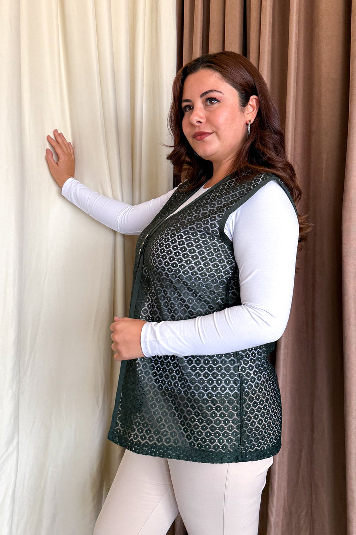 MPL Woman Lace Short Vest 260 - Sutton in Ashfield