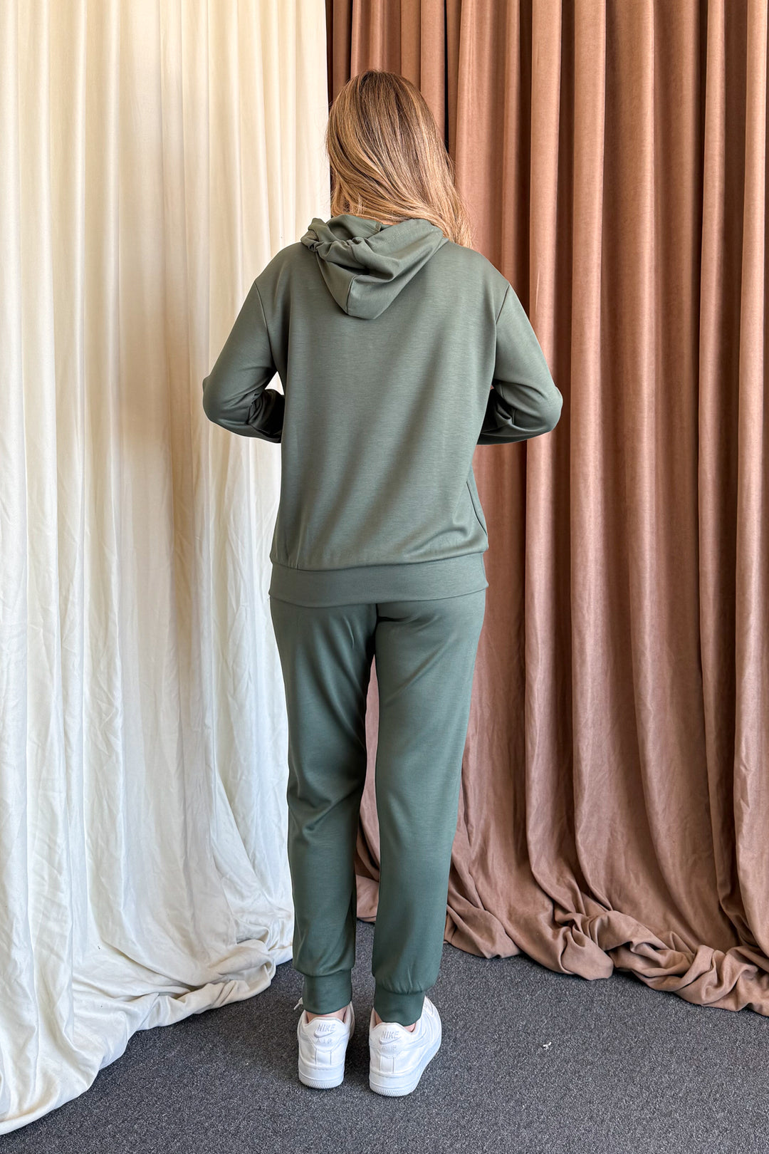 MPL Women's Kangaroo Pocket Tracksuit 968 - Laeken