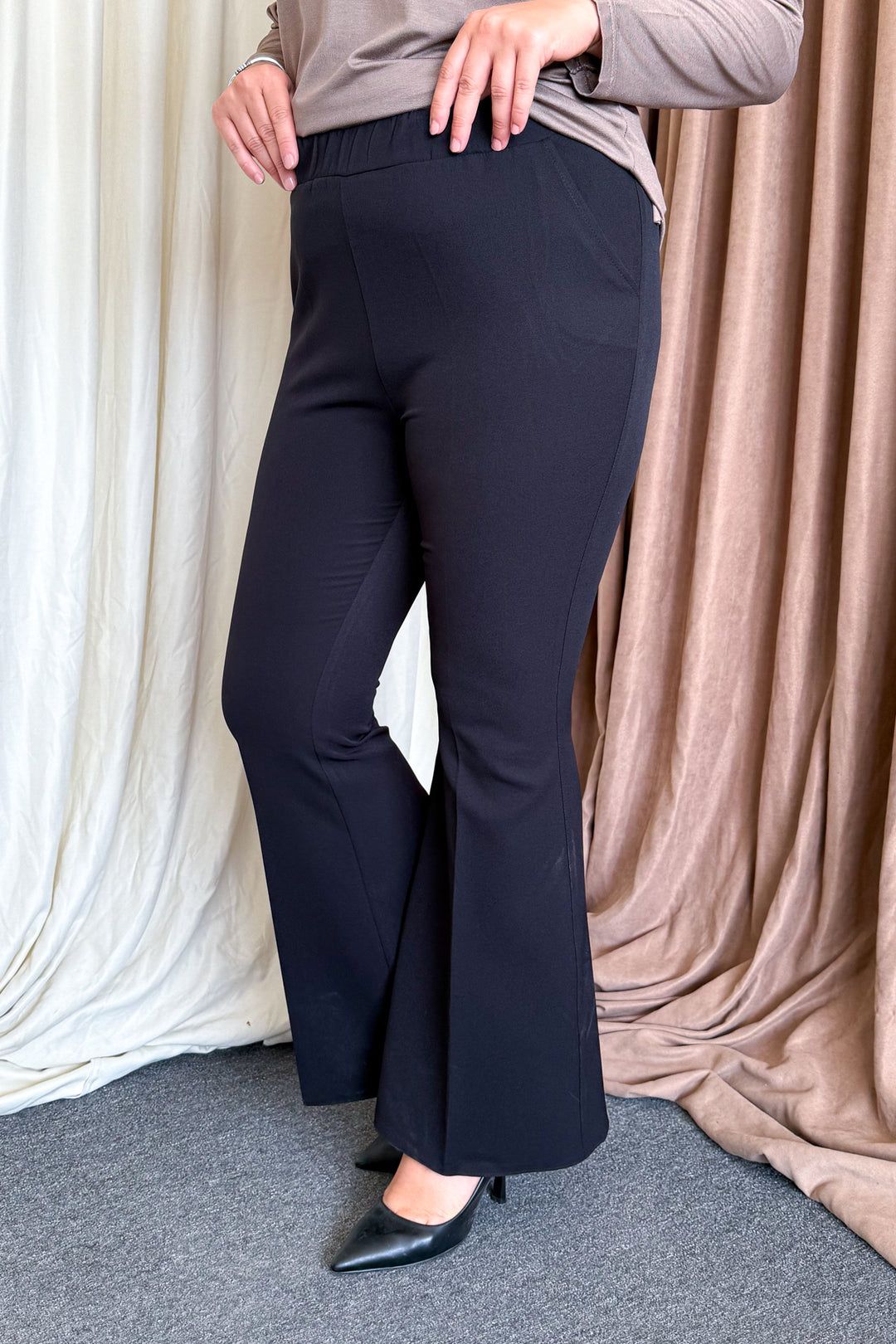 MPL Woman Spanish Flared Pants 168 - Athens
