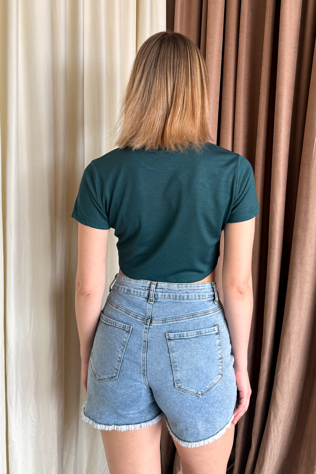 MPL Woman Round Neck Crop Body 6152 - West Hollywood