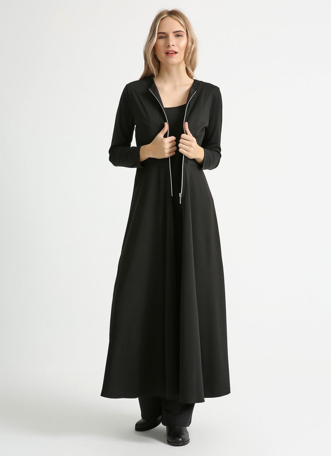 SNS Sense Black Front Zippered Dress with Lace Trimmed Collar - Buzău