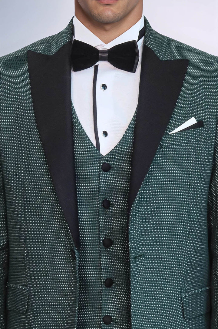 WSS Green Modeled Lapel Tuxedo  - Encarnación de Díaz
