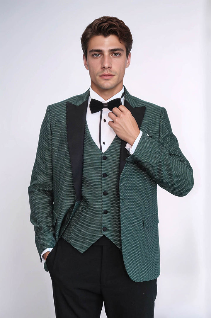 WSS Green Modeled Lapel Tuxedo  - Encarnación de Díaz