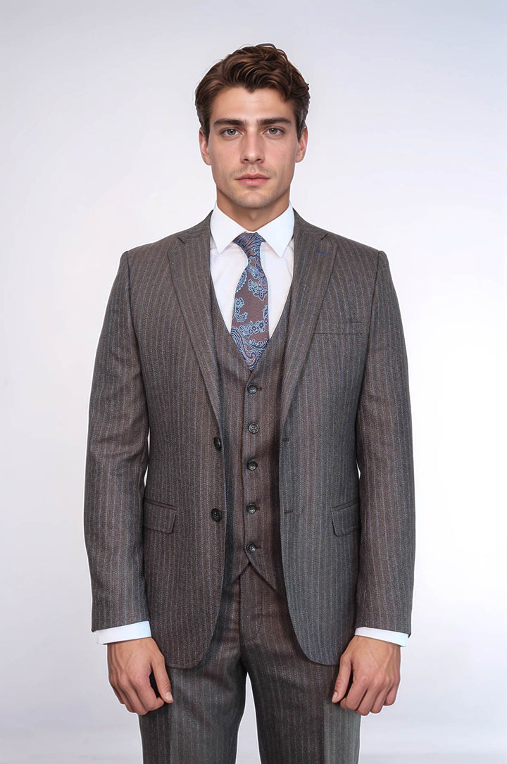 WSS Striped Brown Vested Suit  - Trois-Rivières