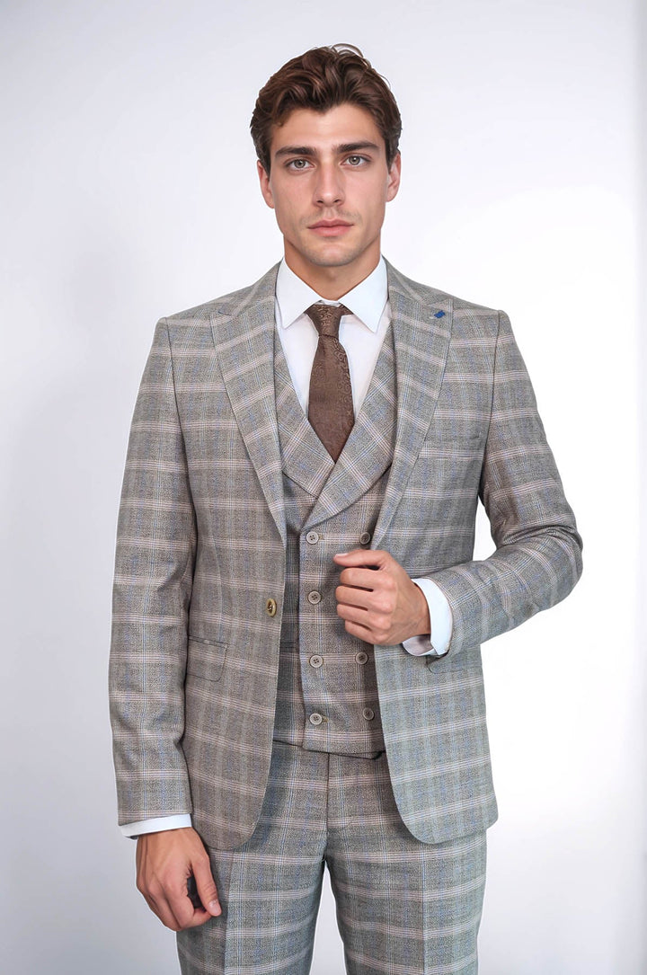WSS Single Button Peak Lapel 3-Piece Suit in Beige - Deggendorf