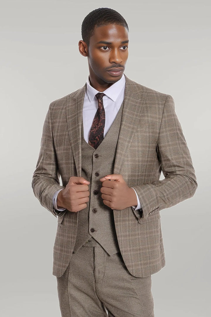 WSS Checked Slim Fit Brown Men Suit  - Singen