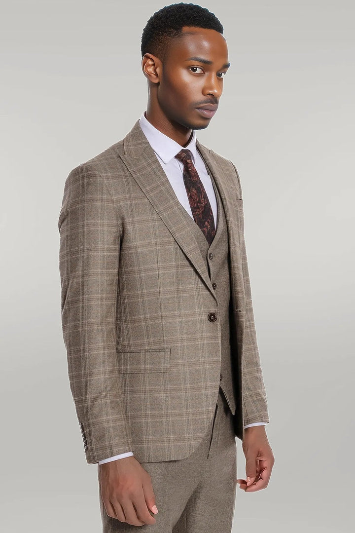 WSS Checked Slim Fit Brown Men Suit  - Singen