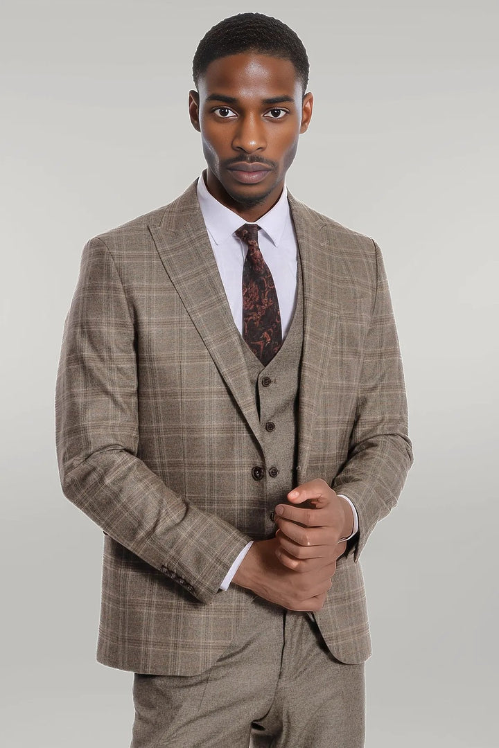 WSS Checked Slim Fit Brown Men Suit  - Singen