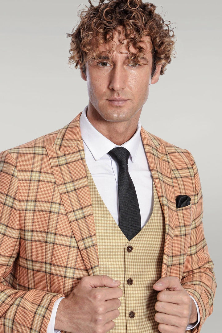WSS Slim Fit Patterned Checked Orange Men Suit  - Singen