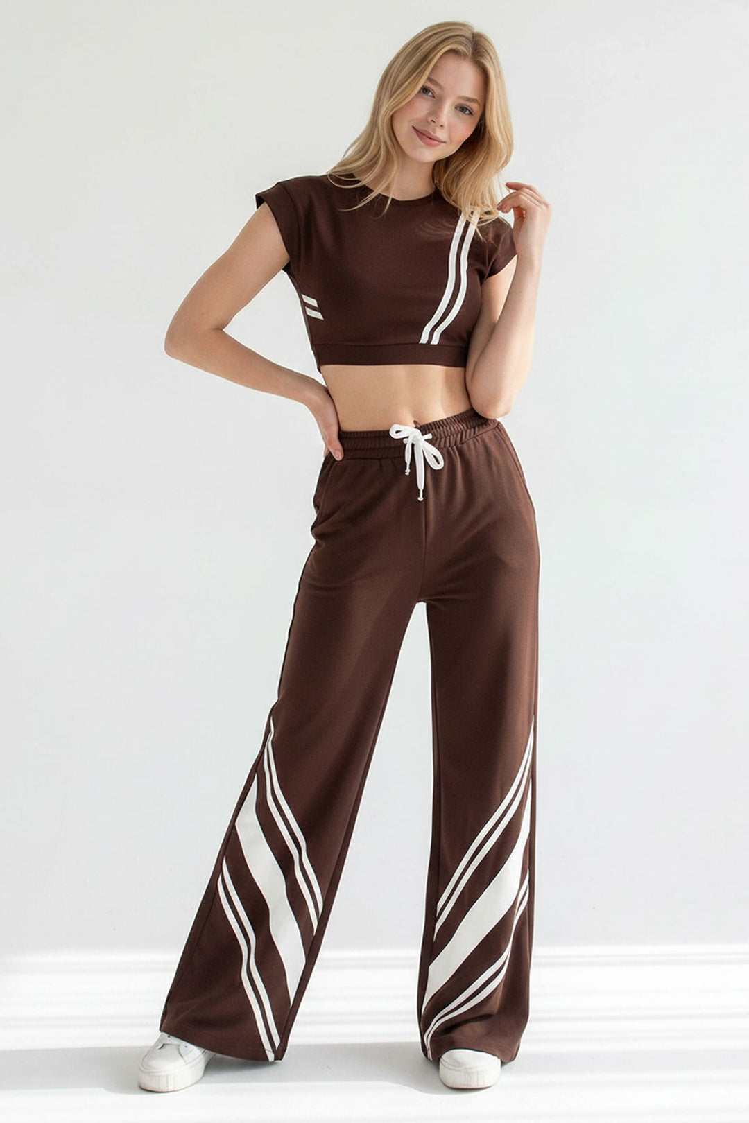 Acı Kahve Çizgili Modal Kumaş Crop Alt Üst Takım - Bergisch Gladbach