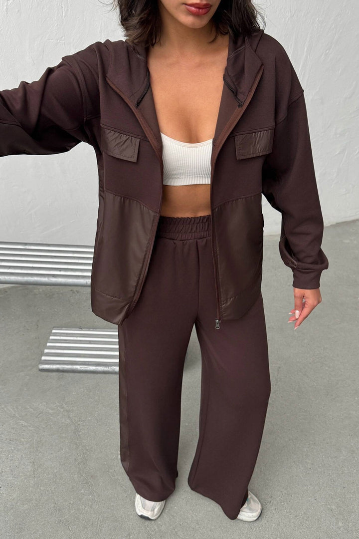 Acı Kahve Yumuşak Dokulu Garnili Kapüşonlu Sweatshirt Ve Pantolon Alt Üst Takım BCHN-25261023 - Ocosingo