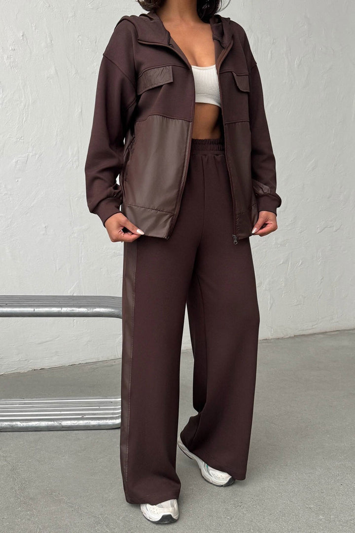 Acı Kahve Yumuşak Dokulu Garnili Kapüşonlu Sweatshirt Ve Pantolon Alt Üst Takım BCHN-25261023 - Polatsk