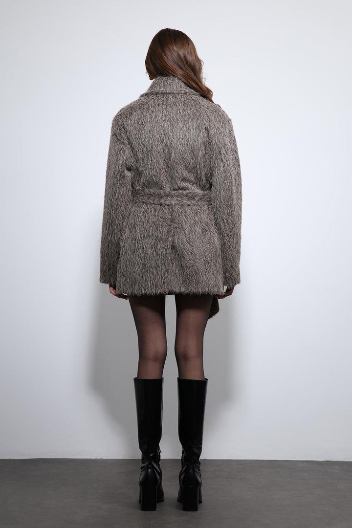 ANT Antioch Open Coffee Short Faux Fur Coat - El Ejido
