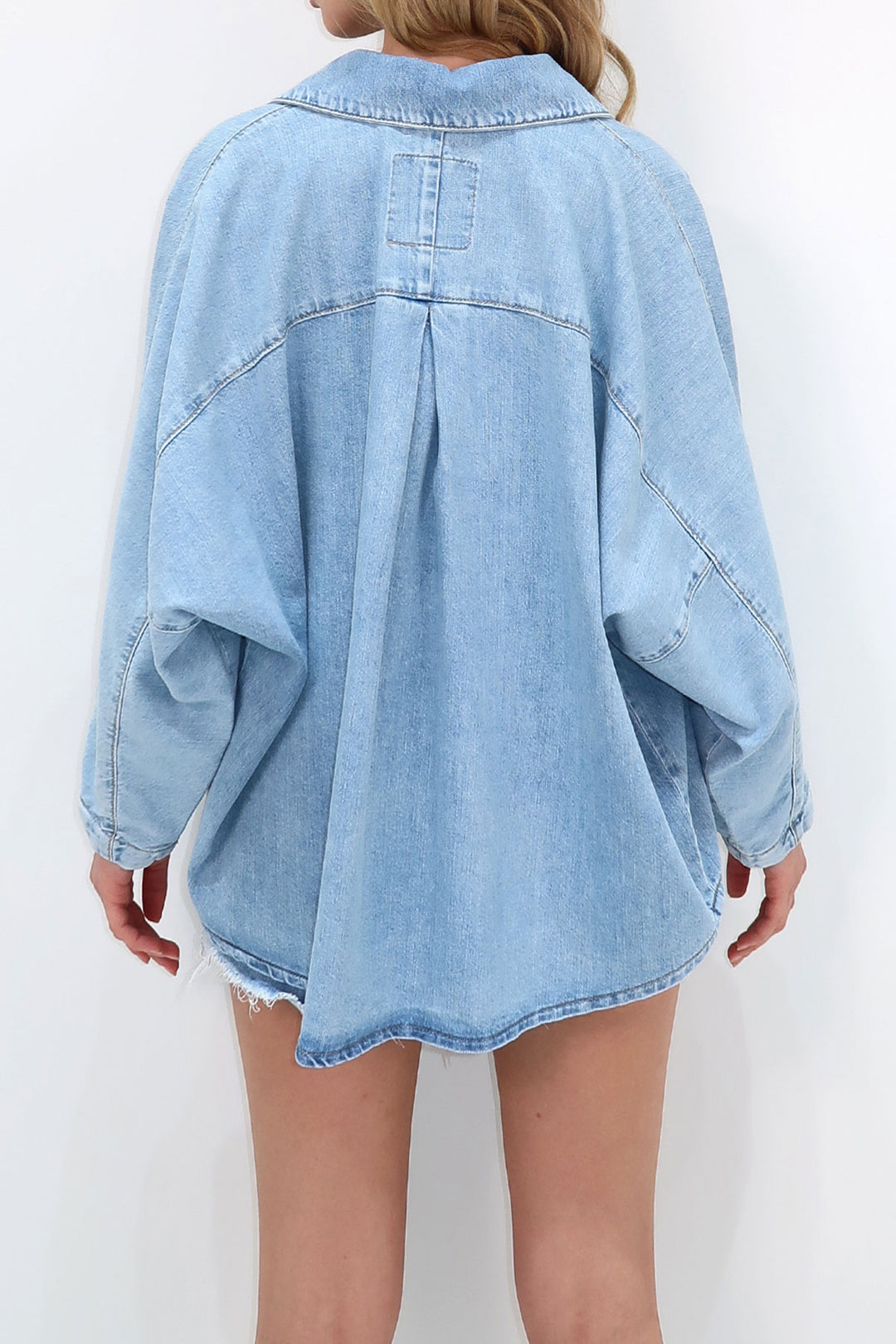 Açık Mavi Yarasa Kol Oversize Çıtçıt Kapamalı Mevsimlik Jean Ceket BCHNW-251222 - Pleasanton